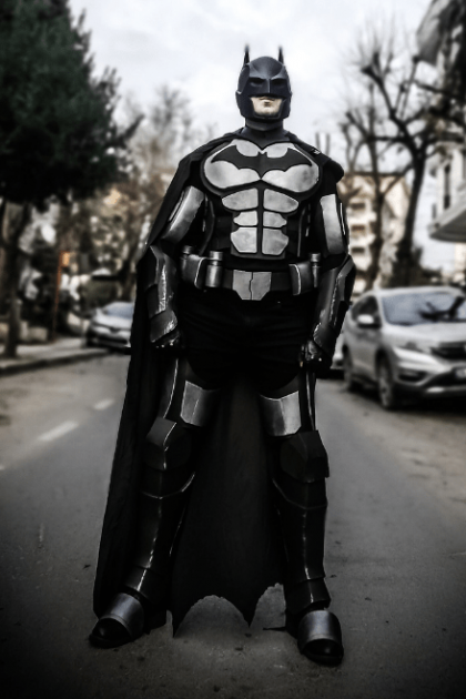 Cosplayer wearing shadow guardian arkham cosplay costume with detailed EVA foam armor and battle-ready finish.